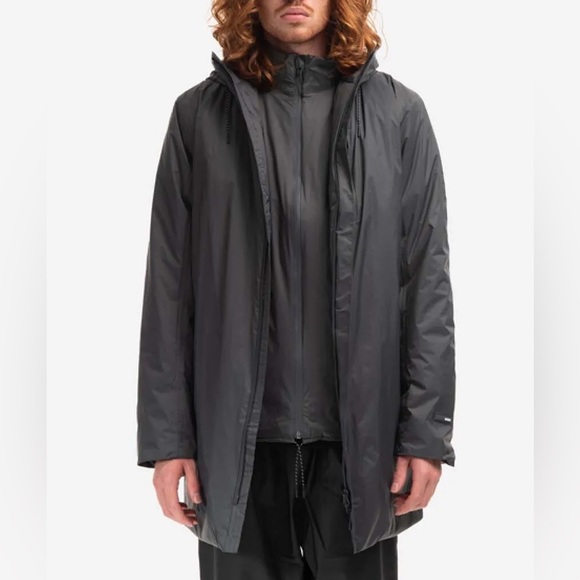 With Tags MENS RAINS Padded Nylon Coat NAVY LARGE - Picture 1 of 13